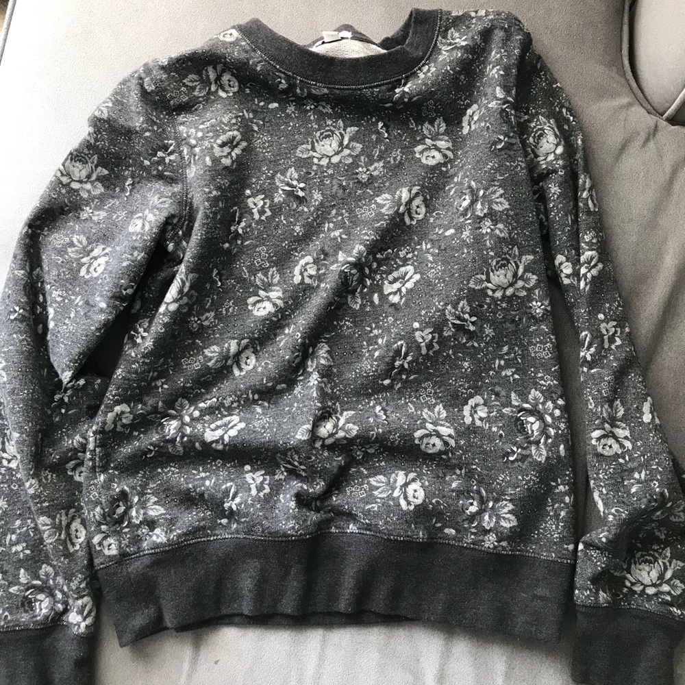 GAP sweatshirt